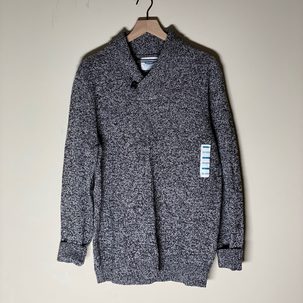 Old Navy Sweater